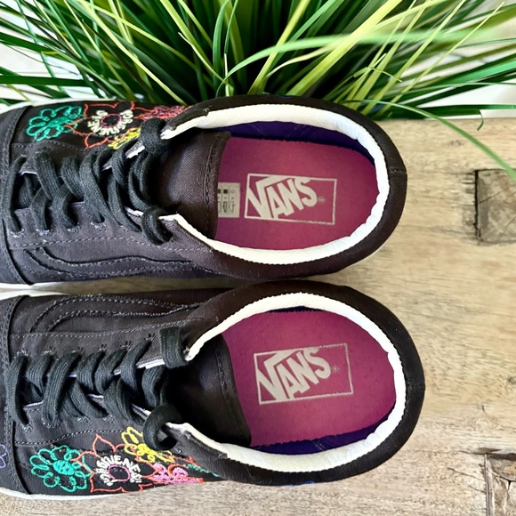 Vans Old Skool Cultivate Care Sneakers - Picture 7 of 9